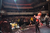 X JAPANヨーロッパツアー初日公演の様子。