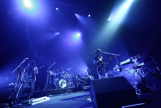 「SAKANAQUARIUM 2011 ZEPP ALIVE」Zepp Tokyo公演の模様。