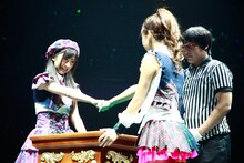昨年9月に行われた「AKB48 19thシングル選抜じゃんけん大会」の様子。