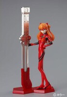 「式波・アスカ・ラングレー」の特製フィギュア(C)カラー