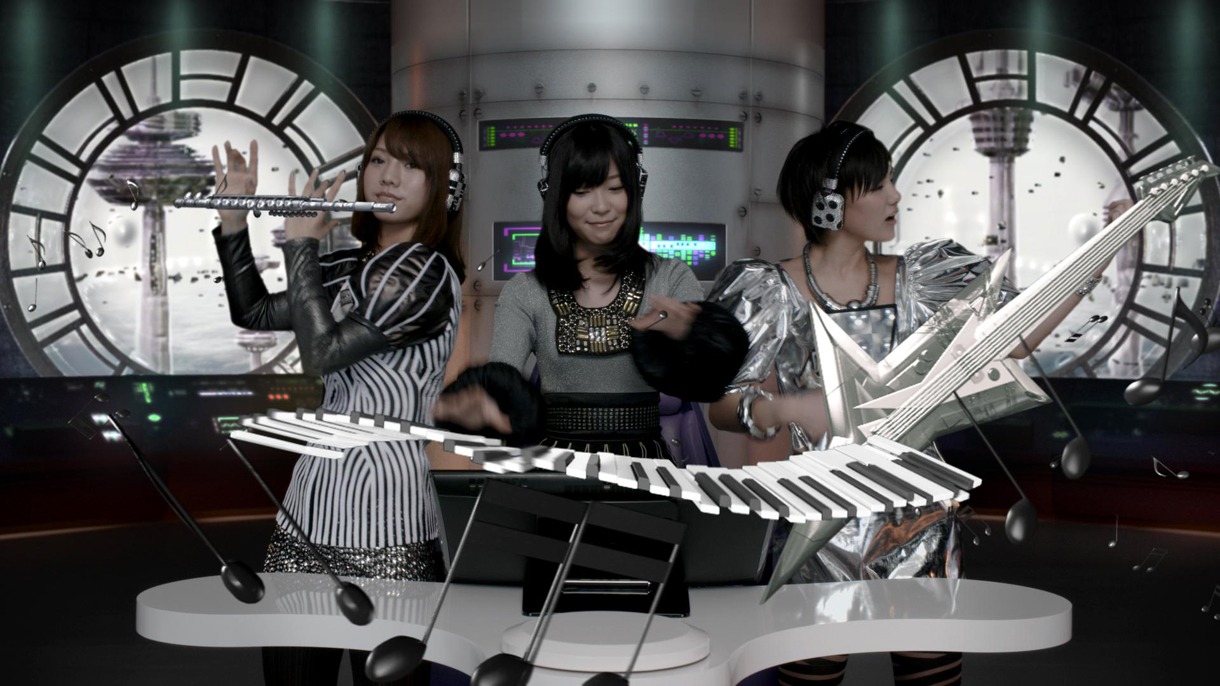 高城亜樹はフルート、指原莉乃はエアピアノ、宮澤佐江はギターを演奏。楽器はCGのため、撮影はすべてエア演奏で行われた。