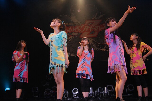 写真はZepp Tokyo公演第2部の様子。