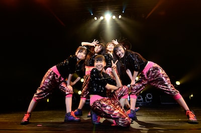 6時間を超えるステージを戦い抜いたももクロちゃん。なお、公式Ustreamチャンネル「momocloTV」ではアーカイブ映像で3部公演の模様を観ることができる。