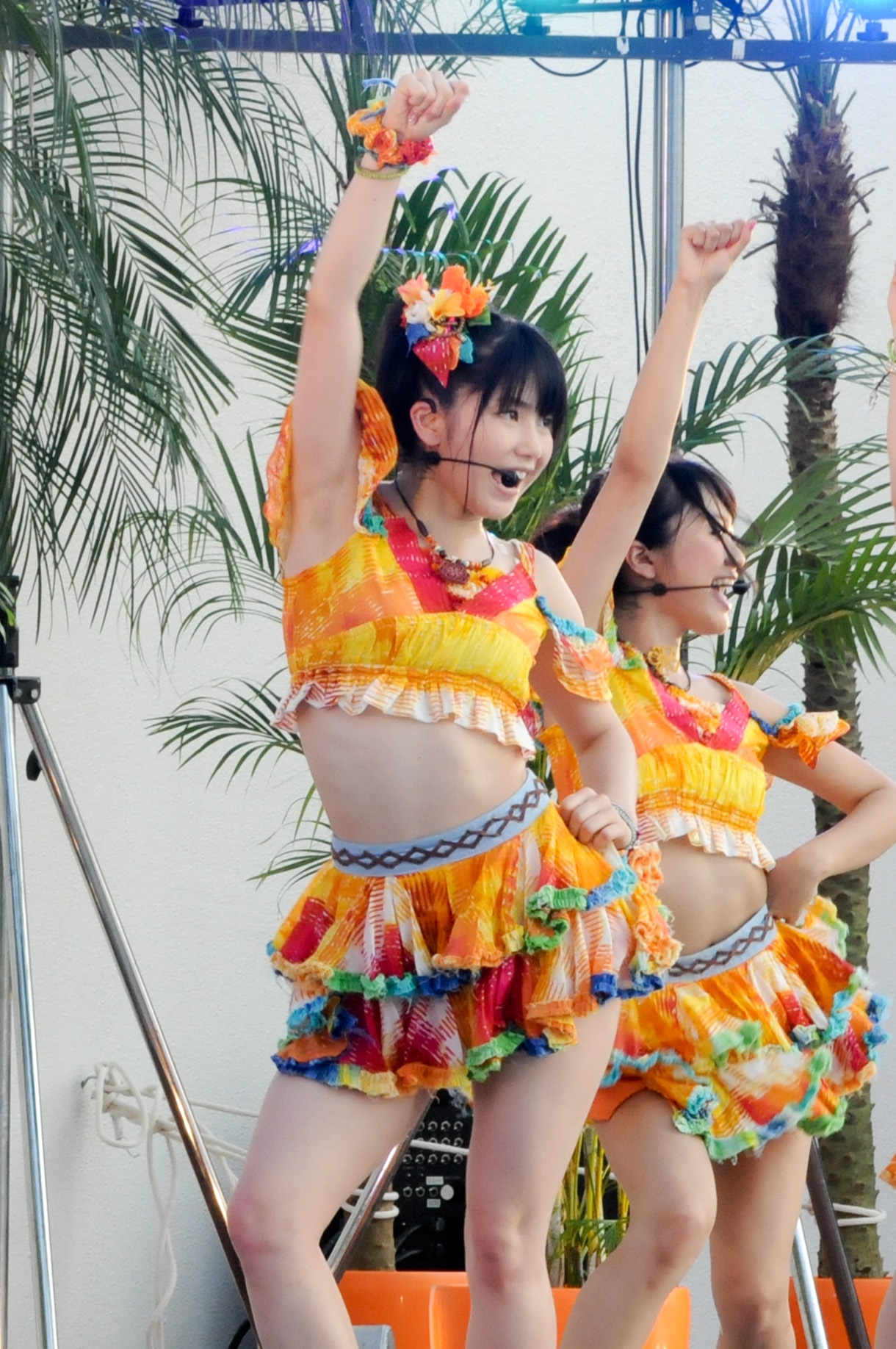 横山由依