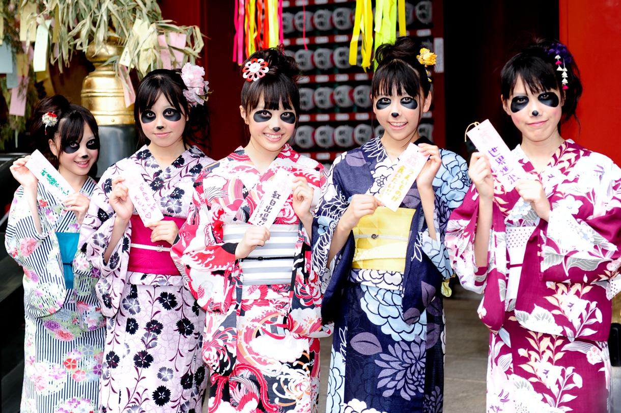 今週の人気の画像5位は「ももクロ浴衣パンダZ、神田明神『七夕祭』で星に願いを」より、ももクロパンダ。