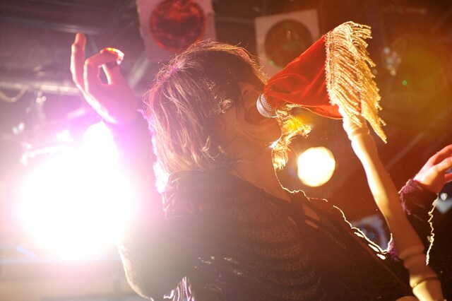 Cinemaglam初ライブ「REAL? or FAKE!?」の模様。