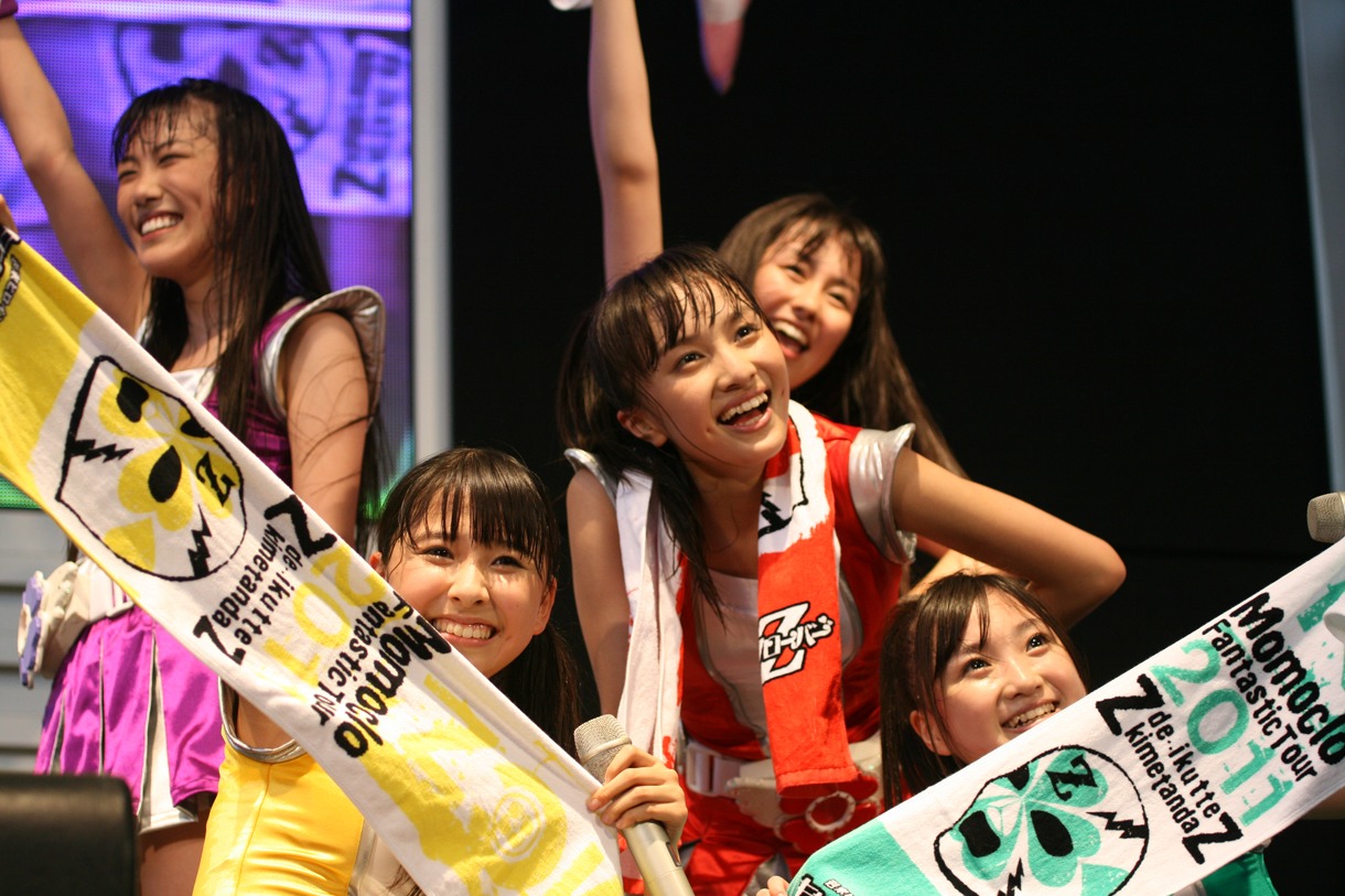 Zepp Tokyoでの壮絶な戦いからわずか6日という短期間ながら、疲れ知らずの全力パフォーマンスを披露したももクロちゃん。