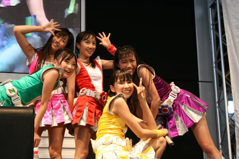 アンコール「あの空へ向かって」ではお決まりのコール「世界のももクロナンバーワン！」の声がMEGA WEB内にこだました。