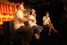 写真左から西寺郷太、DJやついいちろう、大山卓也（ナタリー）。