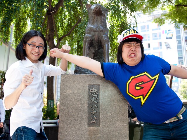 対談当日、慣れない東京で道に迷ったガリガリガリクソンをミドリカワと関係者一同で渋谷ハチ公前まで迎えに行くことに。写真は合流時に撮影された貴重なショット。