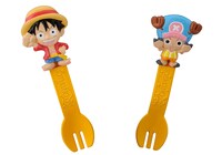 （左）ルフィフォーク：長さ約11.5㎝　（右）チョッパーフォーク：長さ約11cm　(C)尾田栄一郎/集英社・フジテレビ・東映アニメーション