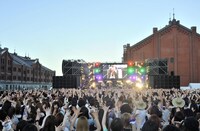 baroqueフリーライブ「お代は結構要りませんから」の様子（撮影：河井彩美）。