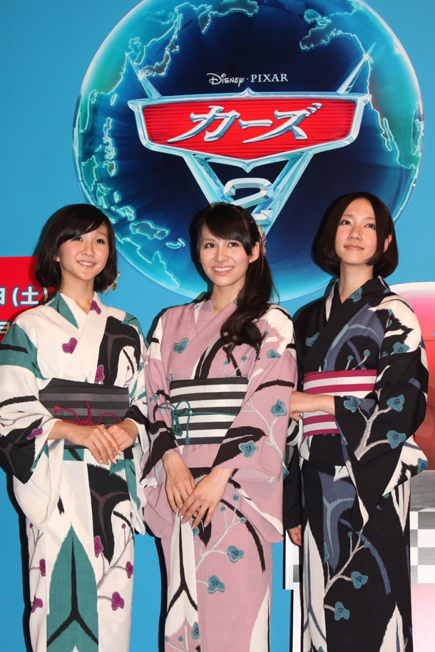 今週の人気の画像8位は「Perfumeが浴衣姿で『カーズ2』ジャパンプレミアに登場」より、Perfume。