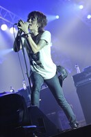 16日のthe HIATUSのステージ（撮影：古溪一道）。