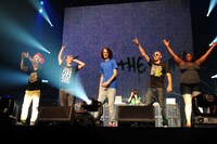 17日のTHE YOUNG PUNX! & PHONATのステージ（撮影：TEPPEI）。