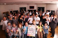 「ALL TOGETHER」のレコーディングに集まったFUNKISTメンバーとプロレスラーたち。