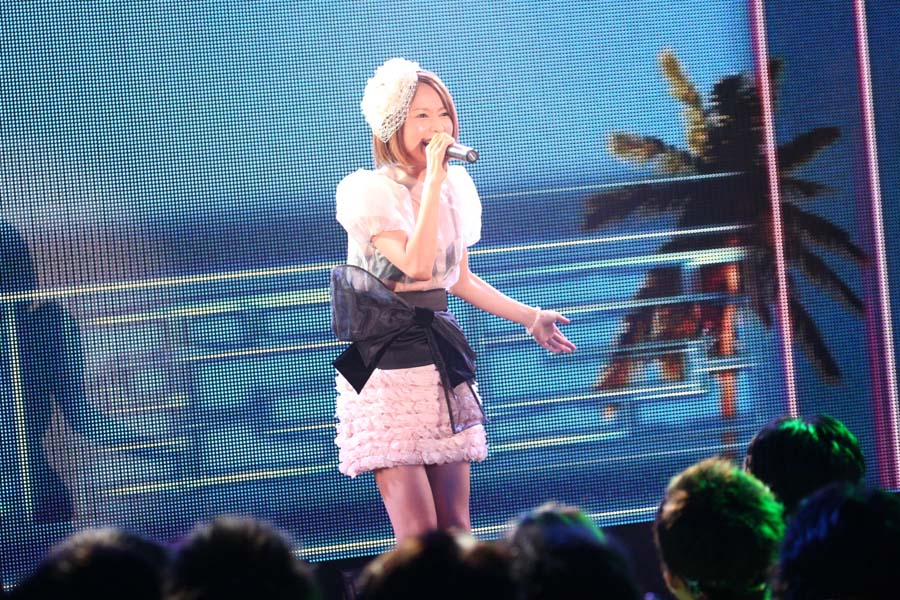 鈴木亜美