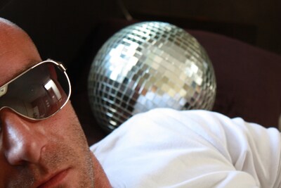 大阪公演のヘッドライナーを務めるVITALIC。