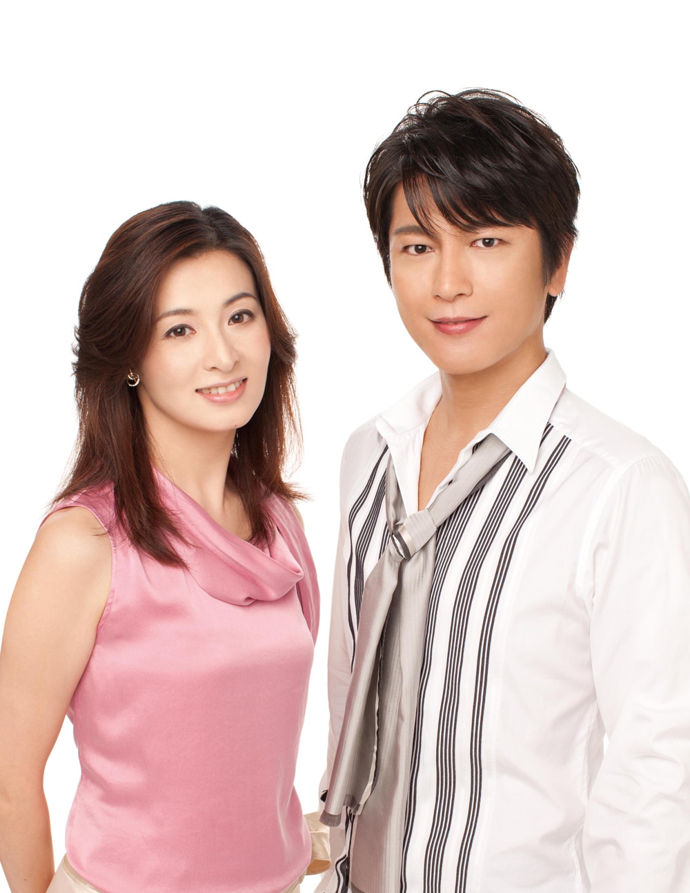 仲睦まじい様子の檀れい（写真左）と及川光博（右）。