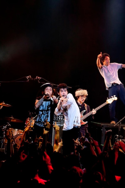 「Screaming License No.1」アンコールのセッションの模様（撮影：山本倫子）。