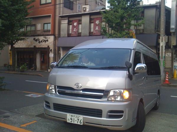 盗難に遭ったハイエースワゴン。