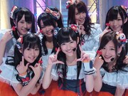 渡り廊下走り隊7の収録時のオフショット。