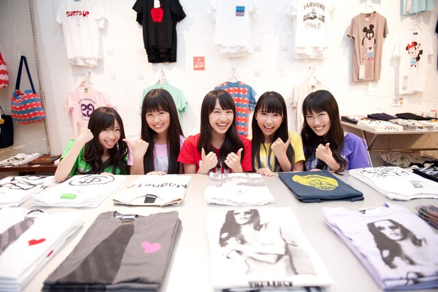 ももクロ×BEAMS T第1弾TシャツでBEAMS T HARAJUKUに乗り込んだももクロちゃん。