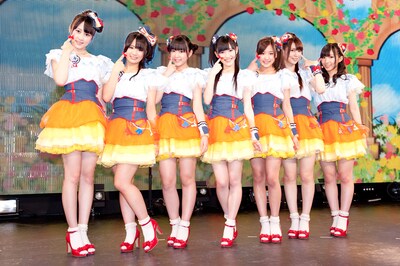 記者会見のフォトセッションより。