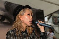 「M BEST」リリースイベントの模様。