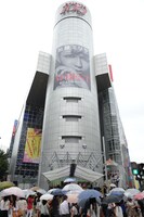 「M BEST」リリースイベントの模様。