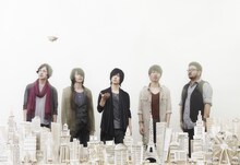 OverTheDogs（写真）は8月に東京・立川BABELにて行った自主企画ライブで、ユニコーンの手島いさむをゲストに招いた。