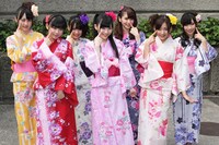 浴衣姿でフォトセッションに参加した渡り廊下走り隊7。