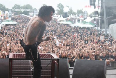 「WACKEN OPEN AIR」でのDIR EN GREYのライブの様子（写真：増田勇一）。