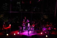 写真は「MTV Unplugged」の模様（撮影：平沼久奈）。