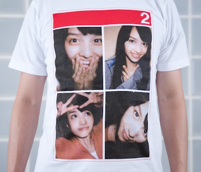 推しメンTシャツの左胸に入ったナンバーは、代表曲「行くぜっ！怪盗少女」に登場する出席番号。