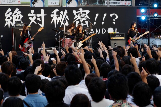 シークレットライブの様子。