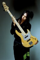 今週の人気の画像3位は「Dragon Ash、再始動ニューシングル『Here I Am』完成」より、KenKen（RIZE）。