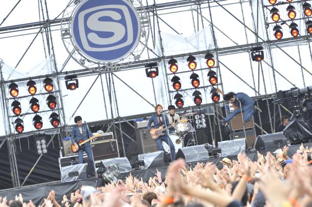 THE BAWDIES