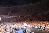 「a-nation」東京公演でのX JAPANのライブの様子。