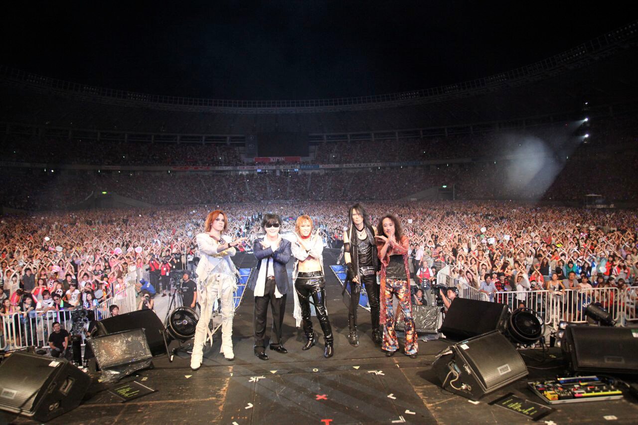 X JAPAN コンサート写真 X JAPAN、3時間完全燃焼の「真夏の夜」ライブ - 音楽ナタリー
