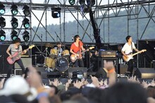 NICO Touches the Walls