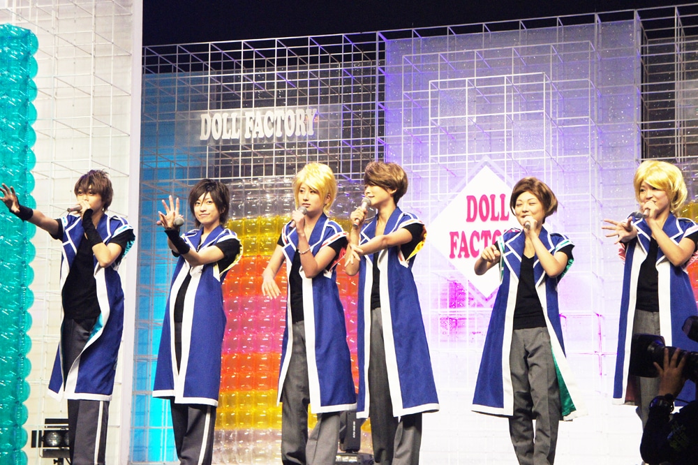 シャッフルユニット（写真は8月28日のDOLL FACTORY「Dream Unit LIVE」より）