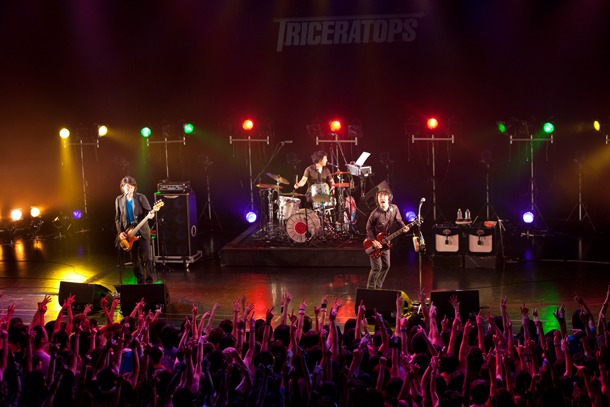 写真は8月21日に神奈川・横浜BLITZで開催された「TRICERATOPS SUMMER TOUR "MOD SURFER"」最終公演の模様。（撮影：山本倫子）