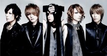 5人編成になったAngelo。写真左からギル（G）、TAKEO（Dr）、キリト（Vo）、Karyu（G）、KOHTA（B）。