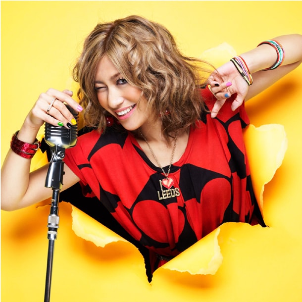 シングル「BONDS」初回限定盤ジャケット