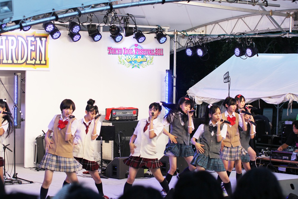 私立恵比寿中学（写真は8月28日のSMILE GARDENより）