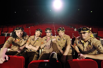 本日8月31日に新作ミニアルバム「ZII」をリリースし、秋に入っても全国ツアー後半戦やSPARKS GOGO主催ライブイベントへの出演と、“兎に角働く”ユニコーン。