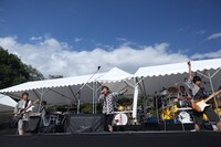 写真は山梨フリーライブの模様。