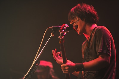 10月22日にはさいたまスーパーアリーナで、LUNA SEAのライブも予定されている（写真は9月4日の新木場STUDIO COAST公演より）。