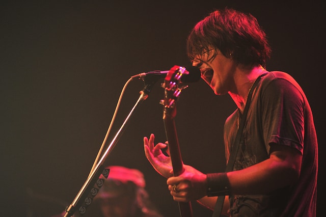 10月22日にはさいたまスーパーアリーナで、LUNA SEAのライブも予定されている（写真は9月4日の新木場STUDIO COAST公演より）。